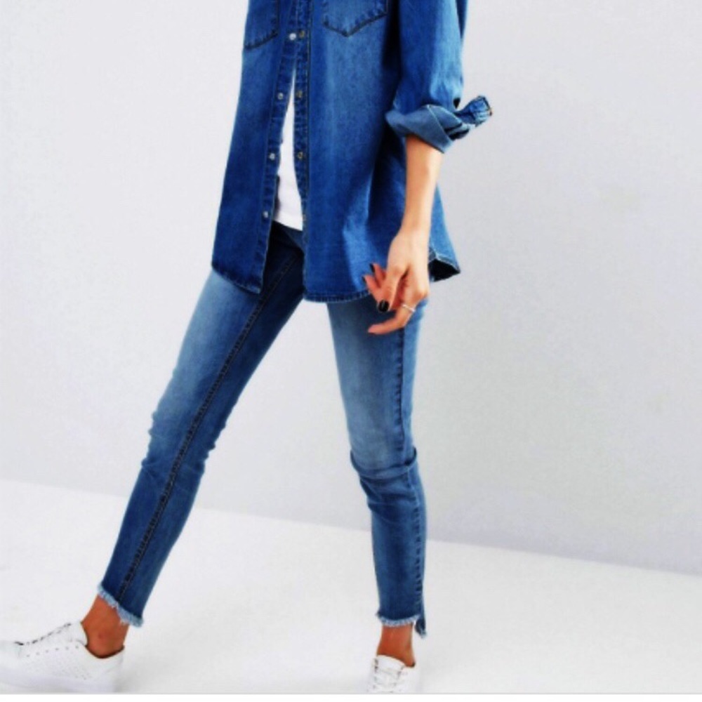 H&M divided fray step hem button fly size 8